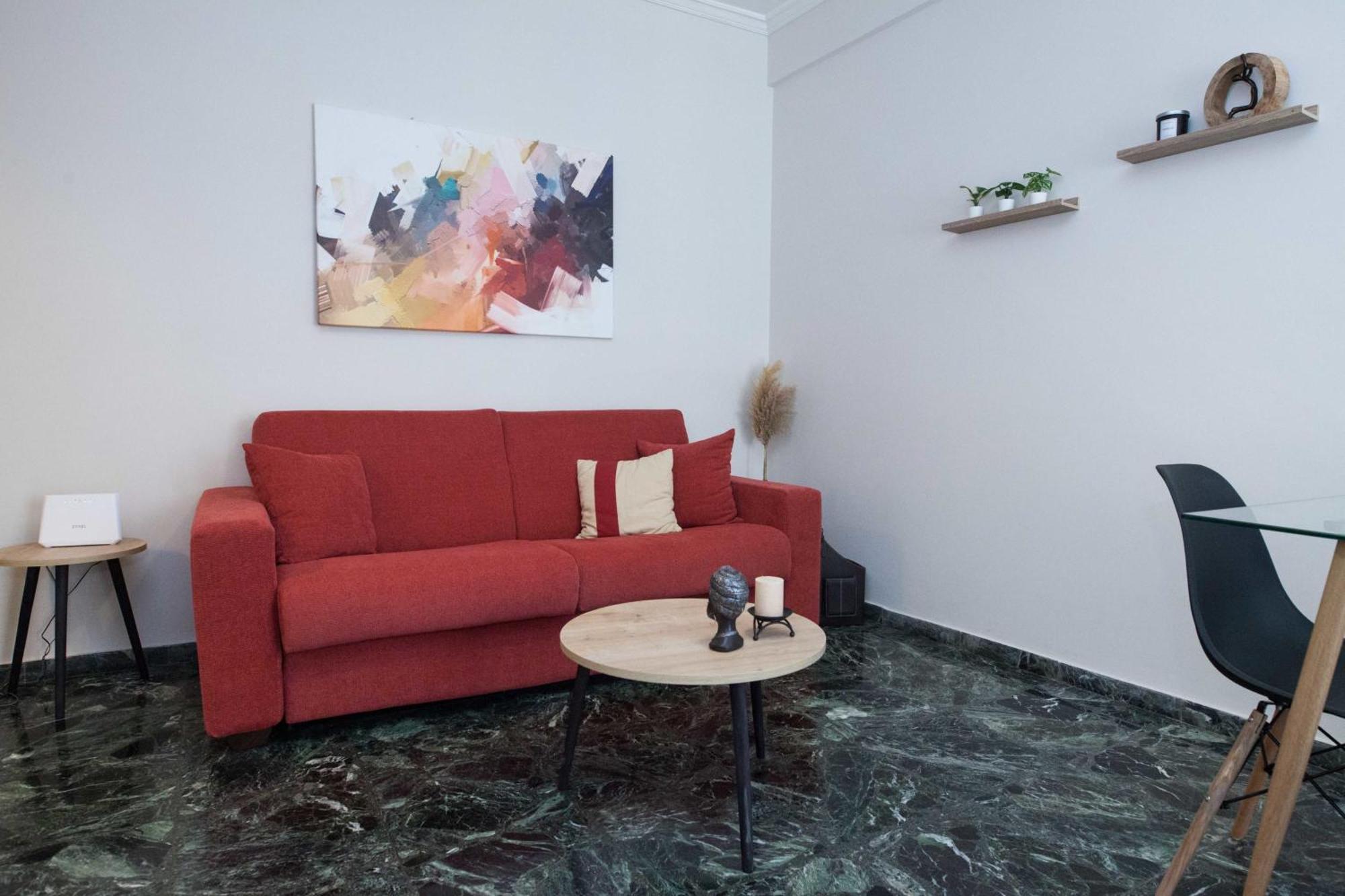 Modern 1 Bd Balcony Apt Near Metro In Kato Patisia Athens Exterior photo